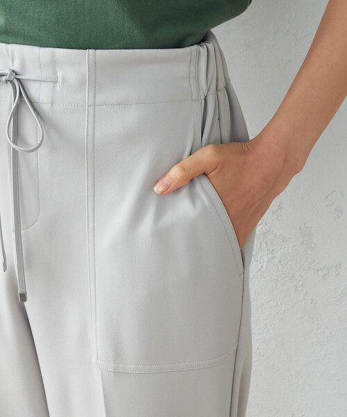 COMME CA ISM（コムサイズム）の「テーパードパンツ（その他パンツ・レディース・ブラック/グレイッシュベージュ・MEDIUM/LARGE/SMALL/X-LARGE/X-SMALL）」の13枚目の写真