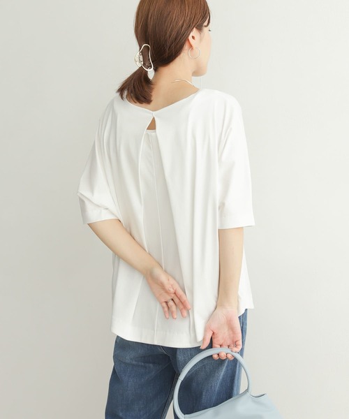 URBAN RESEARCH DOORS（アーバンリサーチドアーズ）の「バックタックドルマンカットソー（Tシャツ/カットソー・レディース・ブラック/オフホワイト/ブルー・MEDIUM）」の7枚目の写真