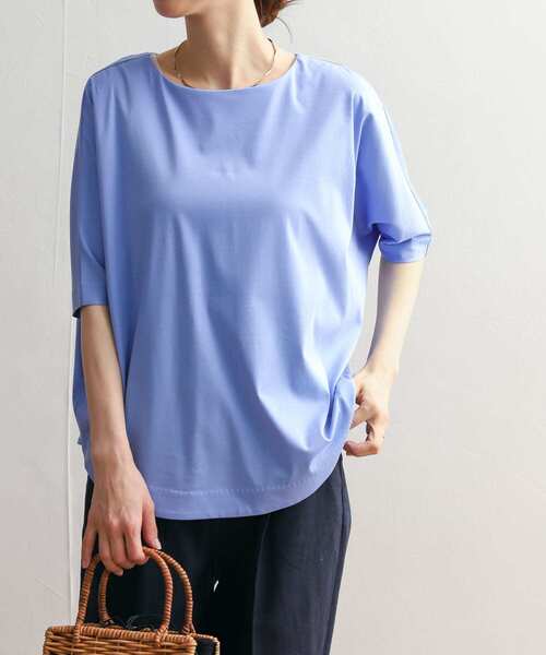 URBAN RESEARCH DOORS（アーバンリサーチドアーズ）の「バックタックドルマンカットソー（Tシャツ/カットソー・レディース・ブラック/オフホワイト/ブルー・MEDIUM）」の8枚目の写真