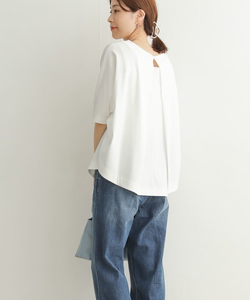 URBAN RESEARCH DOORS（アーバンリサーチドアーズ）の「バックタックドルマンカットソー（Tシャツ/カットソー・レディース・ブラック/オフホワイト/ブルー・MEDIUM）」の13枚目の写真