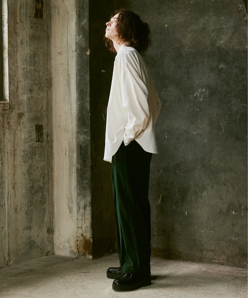 CASPER JOHN(キャスパージョン)の「Velour tapered slacks/ベロアテーパードスラックス(スラックス・メンズ・マスタード/グリーン/グレイッシュベージュ/ブラック・SMALL/MEDIUM/LARGE)」の17枚目の写真