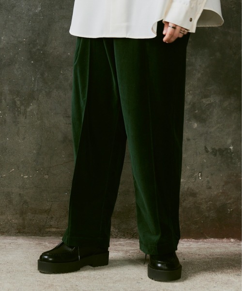 CASPER JOHN(キャスパージョン)の「Velour tapered slacks/ベロアテーパードスラックス(スラックス・メンズ・マスタード/グリーン/グレイッシュベージュ/ブラック・SMALL/MEDIUM/LARGE)」の12枚目の写真