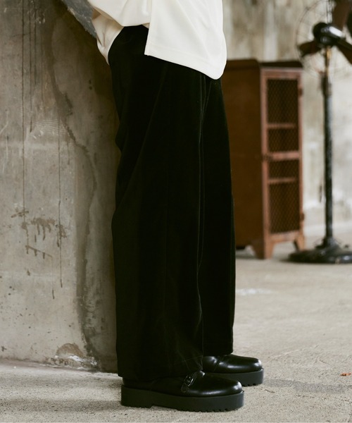 CASPER JOHN(キャスパージョン)の「Velour tapered slacks/ベロアテーパードスラックス(スラックス・メンズ・マスタード/グリーン/グレイッシュベージュ/ブラック・SMALL/MEDIUM/LARGE)」の21枚目の写真
