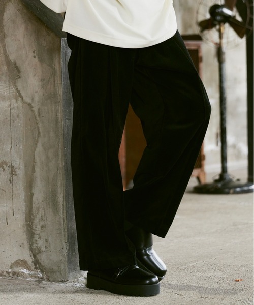 CASPER JOHN(キャスパージョン)の「Velour tapered slacks/ベロアテーパードスラックス(スラックス・メンズ・マスタード/グリーン/グレイッシュベージュ/ブラック・SMALL/MEDIUM/LARGE)」の22枚目の写真