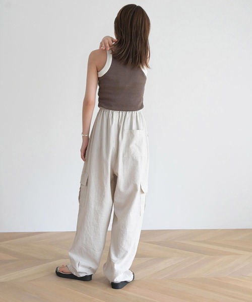 CANAL JEAN（キャナルジーン）の「choice_cnl(チョイス) リネンバルーンカーゴパンツ（カーゴパンツ・レディース・カーキ/オートミール・ONE SIZE）」の11枚目の写真