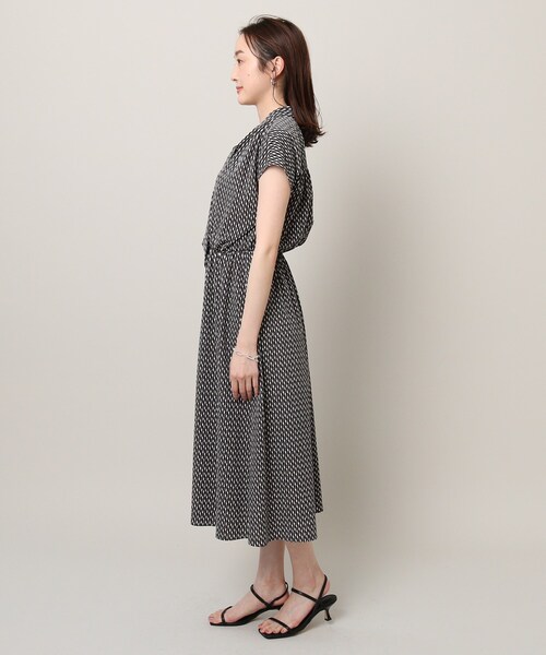 極美品 アンタイトル ジオメ柄 ボウタイワンピース 洗える フレンチスリーブ M UNTITLED（アンタイトル）の「◇【オフィスにも学校行事にも