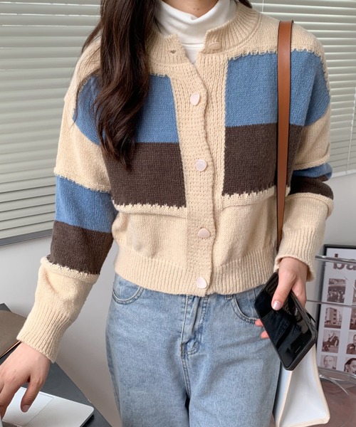 ABITOKYO(アビトーキョー)の「バイカラーニット ショーカーディガン(カーディガン/ボレロ・レディース・ネイビー/グレー/アイボリー・FREE)」の19枚目の写真