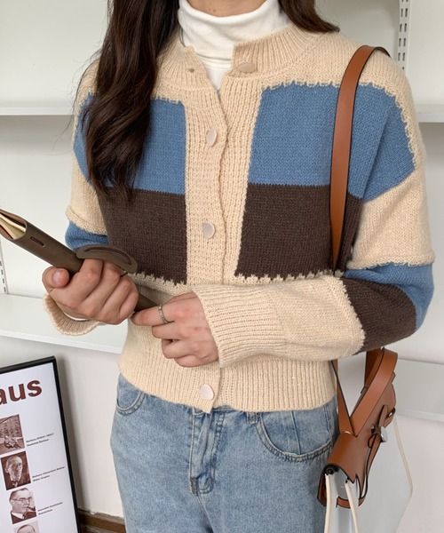 ABITOKYO(アビトーキョー)の「バイカラーニット ショーカーディガン(カーディガン/ボレロ・レディース・ネイビー/グレー/アイボリー・FREE)」の21枚目の写真