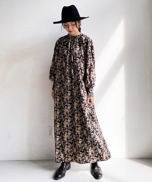feepur（フェピュール）の「スタンドカラークラシカルフラワーワンピース（ワンピース・レディース・オフホワイト/ブラック/ブラウン・MEDIUM）」の16枚目の写真