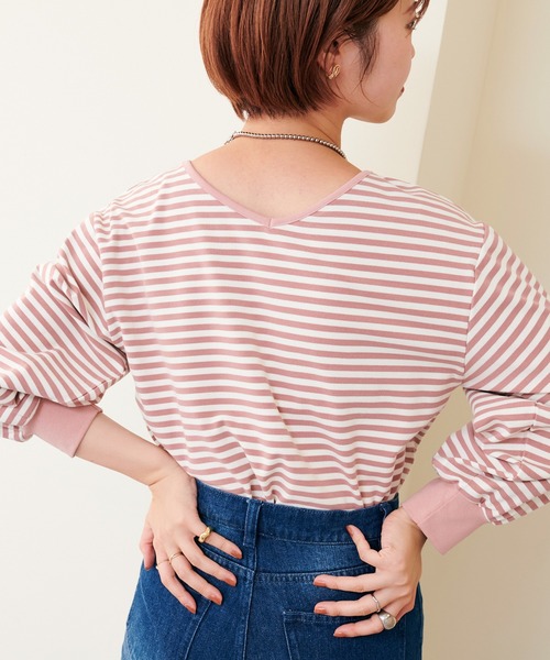 natural couture(ナチュラルクチュール)の「WEB限定/2022AWアイテム/デコルテラインぽわ袖ボーダートップス(Tシャツ/カットソー・レディース・ブラック/ブラウン/ピンク/ピンク系その他・FREE)」の18枚目の写真