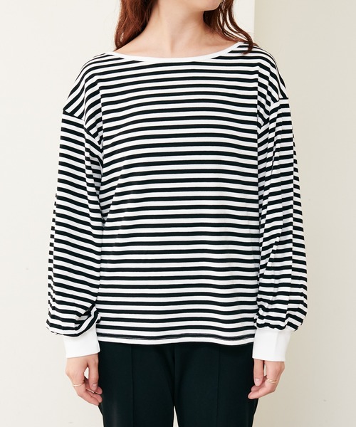 natural couture(ナチュラルクチュール)の「WEB限定/2022AWアイテム/デコルテラインぽわ袖ボーダートップス(Tシャツ/カットソー・レディース・ブラック/ブラウン/ピンク/ピンク系その他・FREE)」の7枚目の写真