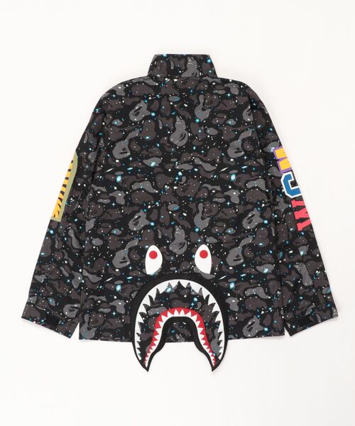 A BATHING APE(アベイシングエイプ)の「SPACE CAMO SHARK M-65 M(ミリタリージャケット・メンズ・ホワイト/ブラック・MEDIUM/LARGE/X-LARGE)」の3枚目の写真