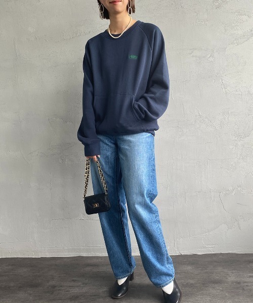 UNIVERSAL OVERALL（ユニバーサルオーバーオール）の「[UNIVERSAL OVERALL/ユニバーサルオーバーオール] 別注 ワンポイント刺繍 ラグランスリーブスウェット（スウェット・レディース・ブラック/グレー/ダークグリーン/ブルー/オレンジ・F）」の9枚目の写真