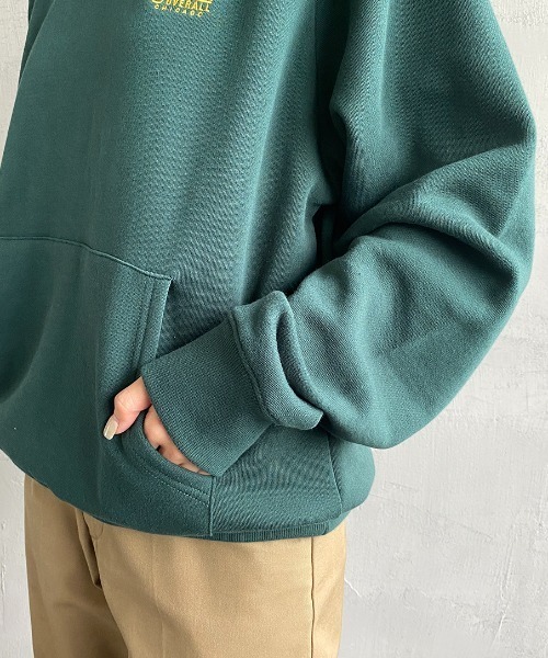 UNIVERSAL OVERALL（ユニバーサルオーバーオール）の「[UNIVERSAL OVERALL/ユニバーサルオーバーオール] 別注 ワンポイント刺繍 ラグランスリーブスウェット（スウェット・レディース・ブラック/グレー/ダークグリーン/ブルー/オレンジ・F）」の18枚目の写真