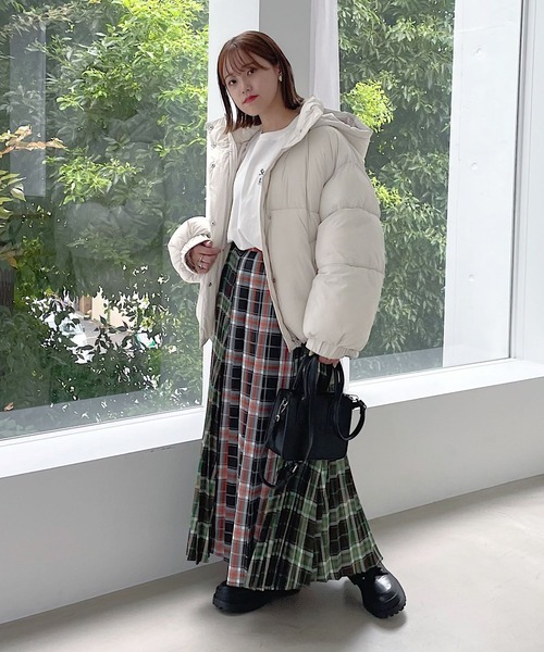 PAGEBOY（ページボーイ）の「〈羽毛のような軽さ・暖かさ〉エアサーマルブルゾン（ブルゾン・レディース・グレイッシュベージュ/ブラウン/ブラック・FREE）」の14枚目の写真