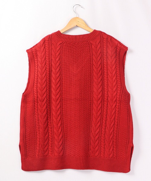 FUNALIVE(ファンアライブ)の「naturalistic ケーブル編みニットベスト(ベスト・レディース・ベージュ/レッド/チャコール・M-L)」の7枚目の写真