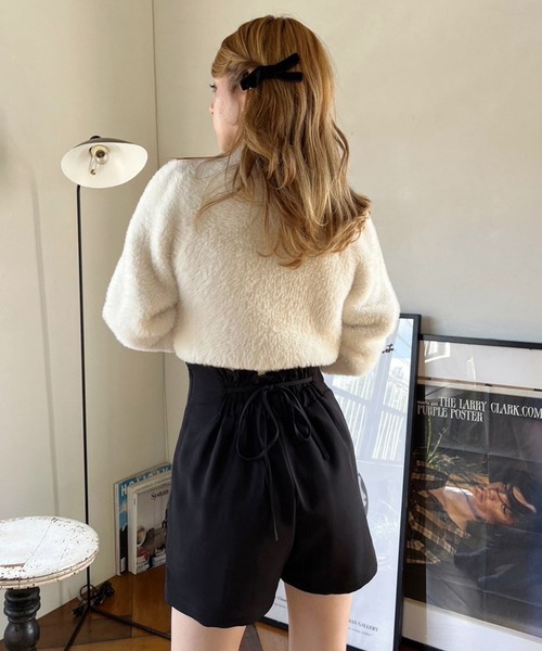 one after another NICE CLAUP(ワンアフターアナザーナイスクラップ)の「美シルエットでスタイルアップ。ハイウエストショートパンツ(その他パンツ・レディース・ブラック/ホワイト系その他/ブラック系その他・FREE)」の5枚目の写真