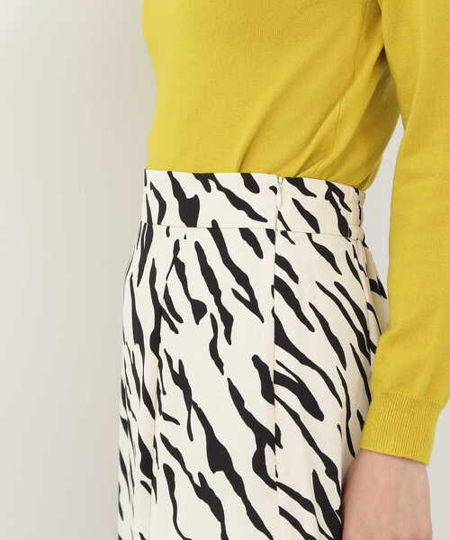 N.（N. Natural Beauty Basic）（エヌエヌナチュラルビューティーベーシック）の「アートプリントスカート（スカート・レディース・ホワイト系その他/ブラック系その他/ブラウン系その他・MEDIUM）」の12枚目の写真