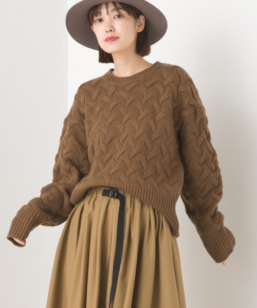 OMNES（オムネス）の「アクリルウールケーブルプルオーバーニット（ニット/セーター・レディース・アイボリー/ブラック/モカ/ライトグレー・FREE）」の4枚目の写真