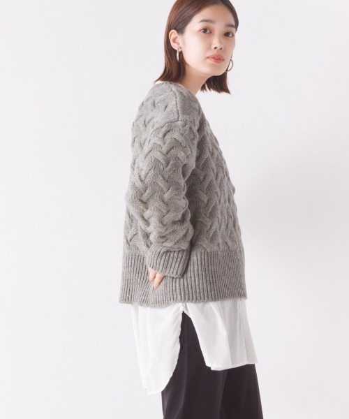 OMNES（オムネス）の「アクリルウールケーブルプルオーバーニット（ニット/セーター・レディース・アイボリー/ブラック/モカ/ライトグレー・FREE）」の14枚目の写真