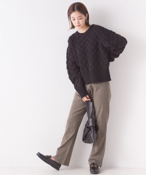 OMNES（オムネス）の「アクリルウールケーブルプルオーバーニット（ニット/セーター・レディース・アイボリー/ブラック/モカ/ライトグレー・FREE）」の6枚目の写真
