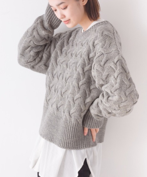 OMNES（オムネス）の「アクリルウールケーブルプルオーバーニット（ニット/セーター・レディース・アイボリー/ブラック/モカ/ライトグレー・FREE）」の15枚目の写真