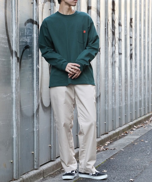 UNIVERSAL OVERALL(ユニバーサルオーバーオール)の「【UNIVERSAL OVERALL】ポケット ロングスリーブ TEE U2233210(Tシャツ/カットソー・メンズ・ブラック/ホワイト/グリーン/ベージュ/アイボリー/オートミール/グレー・L/M/XL/S/XS/3XL/2XL/4XL)」の14枚目の写真