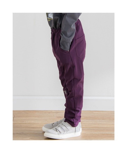 BeBe（ベベ）の「BeBe/ナイロンストレッチ裏ベロアパンツ(90~150cm)（その他パンツ・キッズ・グリーン/パープル・130/100/150/90/140/110/120）」の5枚目の写真