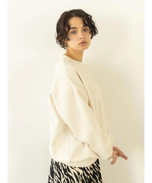 koe（コエ）の「裏起毛ビッグシルエットスウェットクルー（スウェット・レディース・ピンク/ブラック/杢グレー/アイボリー・M/L）」の8枚目の写真