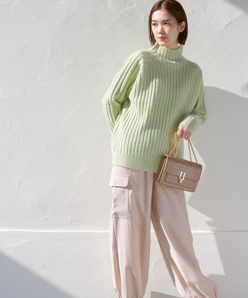 FURRY（ファーリー）の「ケーブル編みスタンドネックプルオーバー（ニット/セーター・レディース・ラベンダー/ミント/オフホワイト/ブラック・FREE）」の19枚目の写真