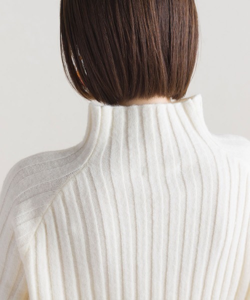 FURRY（ファーリー）の「ケーブル編みスタンドネックプルオーバー（ニット/セーター・レディース・ラベンダー/ミント/オフホワイト/ブラック・FREE）」の13枚目の写真