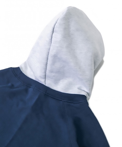 ANGLAN(アングラン)の「ANGLAN-Double Color Wappen Raglan Hoodie/アングラン ダブルカラーワッペンラグランパーカー(パーカー・メンズ・チャコールグレー/ネイビー・FREE)」の6枚目の写真