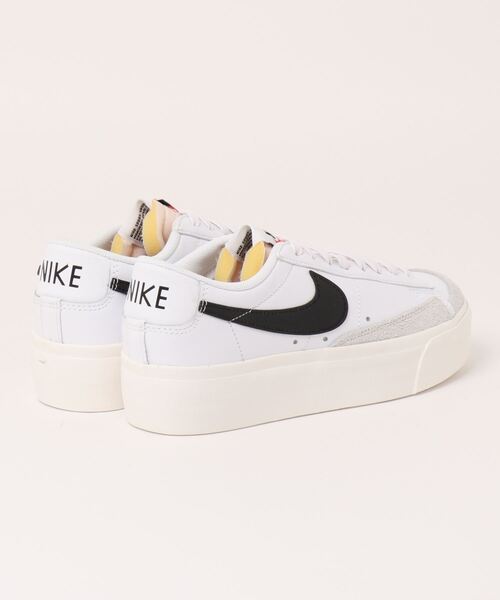 NIKE（ナイキ）の「【NIKE】ウィメンズブレーザーLOWプラットフ（スニーカー・レディース・ホワイト・23.5/24.5）」の2枚目の写真