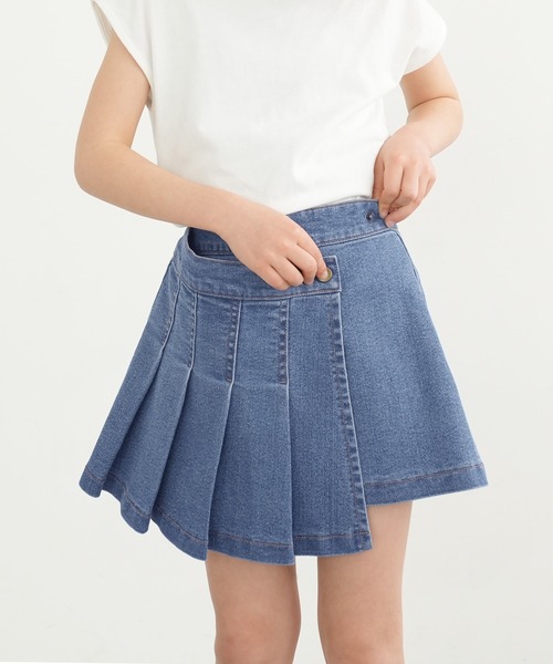 coca（coca）（コカ）の「キッズ デニムプリーツスカッツ（スカート・キッズ・ブラック/ブルー・100/110/120/130/140）」の2枚目の写真