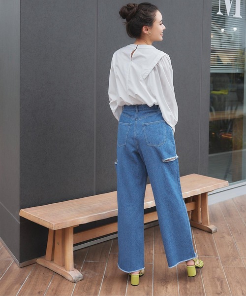 titivate(ティティベイト)の「サイドカットデザインパンツ(デニムパンツ・レディース・オフホワイト/ブルー/ライトブルー・L/M/S)」の18枚目の写真