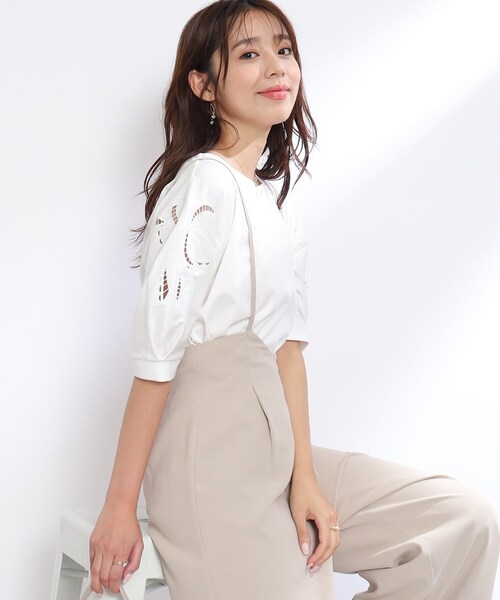 couture brooch(クチュールブローチ)の「◆【新色追加!UV/接触冷感/マシンウォッシャブル】エンブロカット刺繍ドルマンカットソー(Tシャツ/カットソー・レディース・ブラック/オフホワイト/ブラック系2/ベビーピンク/黄緑系/ピンク系9/ホワイト系9/サックスブルー系7/カーキ系4/ブラウン系その他7・34/42/38)」の21枚目の写真