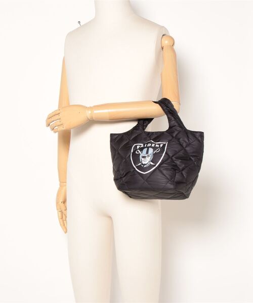 NFL(ナショナルフットボールリーグ )の「NFL ラスベガス・レイダース 中綿キルティングミニトートバッグ(トートバッグ・レディース・ブラック・FREE)」の3枚目の写真