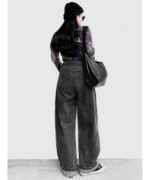 LVEU.(ラブユ.)の「【LVEU.】マーブル柄シアートップス / トップス カットソー シアー マーブル 総柄 モノトーン カラフル インナー レイヤード クルーネック ブルー グレー ブラウン ネイビー(Tシャツ/カットソー・レディース・ブラウン/ネイビー/ブルー/ブルーグレー・FREE)」の6枚目の写真