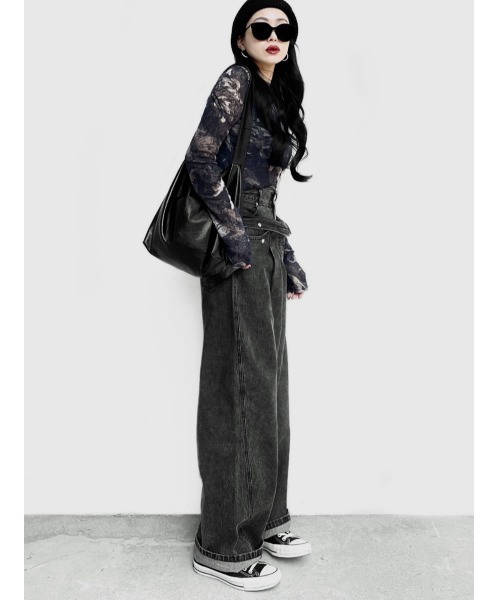 LVEU.(ラブユ.)の「【LVEU.】マーブル柄シアートップス / トップス カットソー シアー マーブル 総柄 モノトーン カラフル インナー レイヤード クルーネック ブルー グレー ブラウン ネイビー(Tシャツ/カットソー・レディース・ブラウン/ネイビー/ブルー/ブルーグレー・FREE)」の13枚目の写真