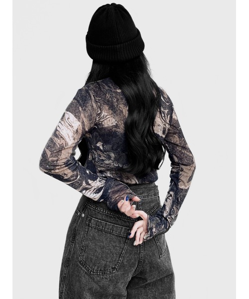 LVEU.(ラブユ.)の「【LVEU.】マーブル柄シアートップス / トップス カットソー シアー マーブル 総柄 モノトーン カラフル インナー レイヤード クルーネック ブルー グレー ブラウン ネイビー(Tシャツ/カットソー・レディース・ブラウン/ネイビー/ブルー/ブルーグレー・FREE)」の15枚目の写真