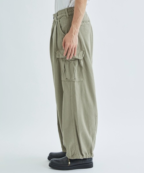 FACCIES（ファチーズ）の「【FACCIES/ファッチーズ】Silk Nep Wide Tuck Cargo Pt（カーゴパンツ・メンズ・カーキ/キナリ・1/2）」の17枚目の写真