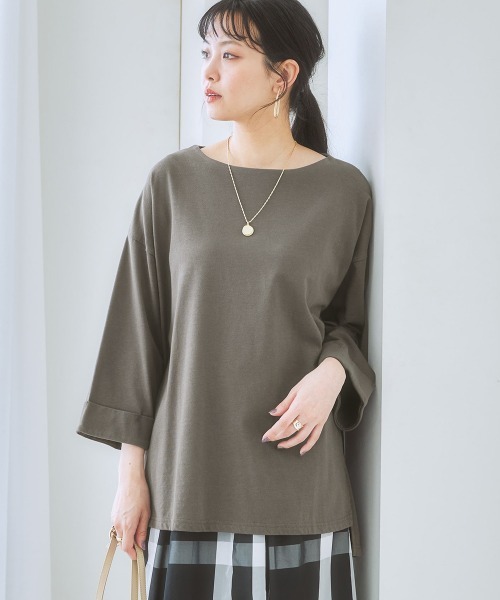 Soiunique(スワユニーク)の「USAコットン7分袖折り返しTシャツ【ゆったりワンサイズ】(Tシャツ/カットソー・レディース・オフホワイト/チャコールグレー/カーキ/テラコッタ/ラベンダー/ブラック/ダークベージュ・S~LL)」の3枚目の写真