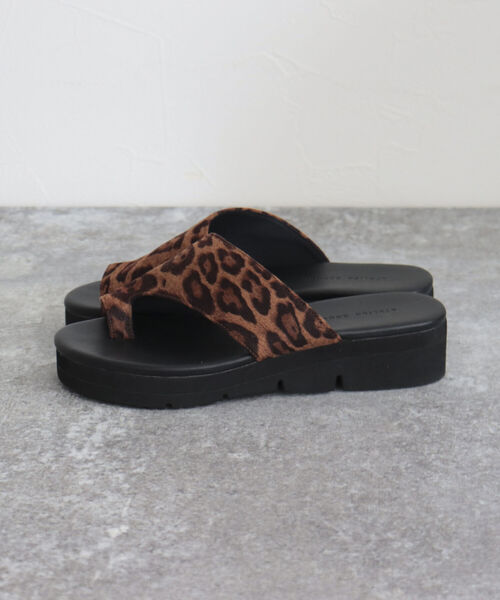 fredy emue（フレディエミュ）の「ライトトングサンダル（サンダル・レディース・ベージュ系その他/ブラック・M/L）」の9枚目の写真