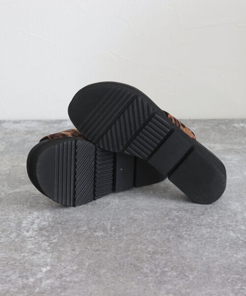 fredy emue（フレディエミュ）の「ライトトングサンダル（サンダル・レディース・ベージュ系その他/ブラック・M/L）」の7枚目の写真