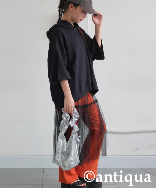 antiqua（アンティカ）の「綿100%裏毛ショート丈パーカー（パーカー・レディース・ブルー/グリーン/スミクロ/杢グレー/グレー系その他/ブラック・FREE）」の15枚目の写真