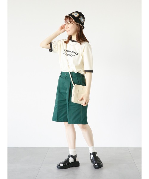 ehka sopo(エヘカソポ)の「リンガーロゴプリントTシャツ(Tシャツ/カットソー・レディース・オフホワイト/ネイビー/キナリ/グリーン・フリ-)」の22枚目の写真