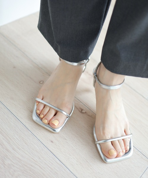 Cider◆ふわふわ◆サンダル[送料込] Jeffrey Campbell サンダル フラワーモチーフサンダル