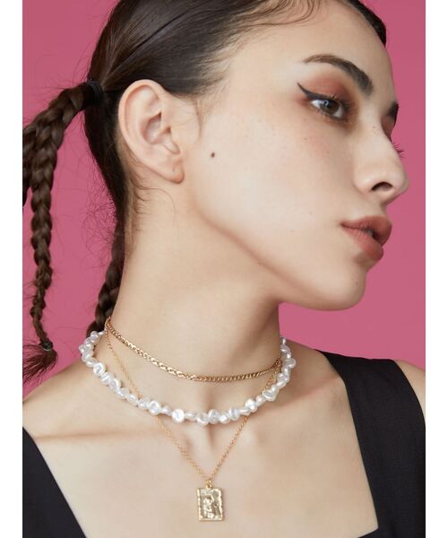 EVRIS（エヴリス）の「PEARLCHAIN COIN 3連ネックレス（ネックレス・レディース・ゴールド/シルバー・FREE）」の3枚目の写真