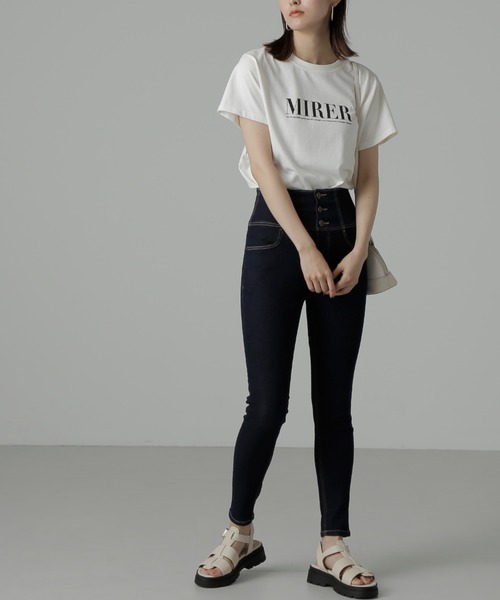 FREE'S MART（フリーズマート）の「【Sシリーズ対応】ハイウエストボタンフライスキニーデニムパンツ（デニムパンツ・レディース・ダークネイビー/ブルー系その他・MEDIUM/SMALL/X-SMALL）」の10枚目の写真