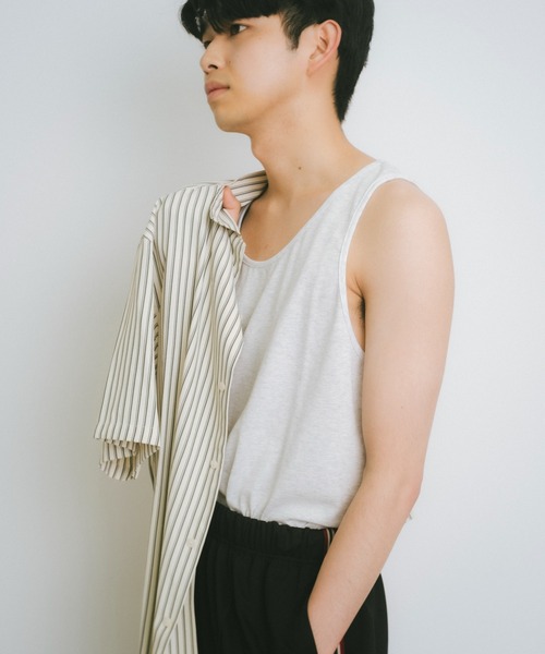 WHIMSIC（ウィムジック）の「【UNISEX】プレーンカラータンクトップ（タンクトップ・メンズ・イエロー/ライトグレー/シルバー/ブルー・FREE）」の21枚目の写真